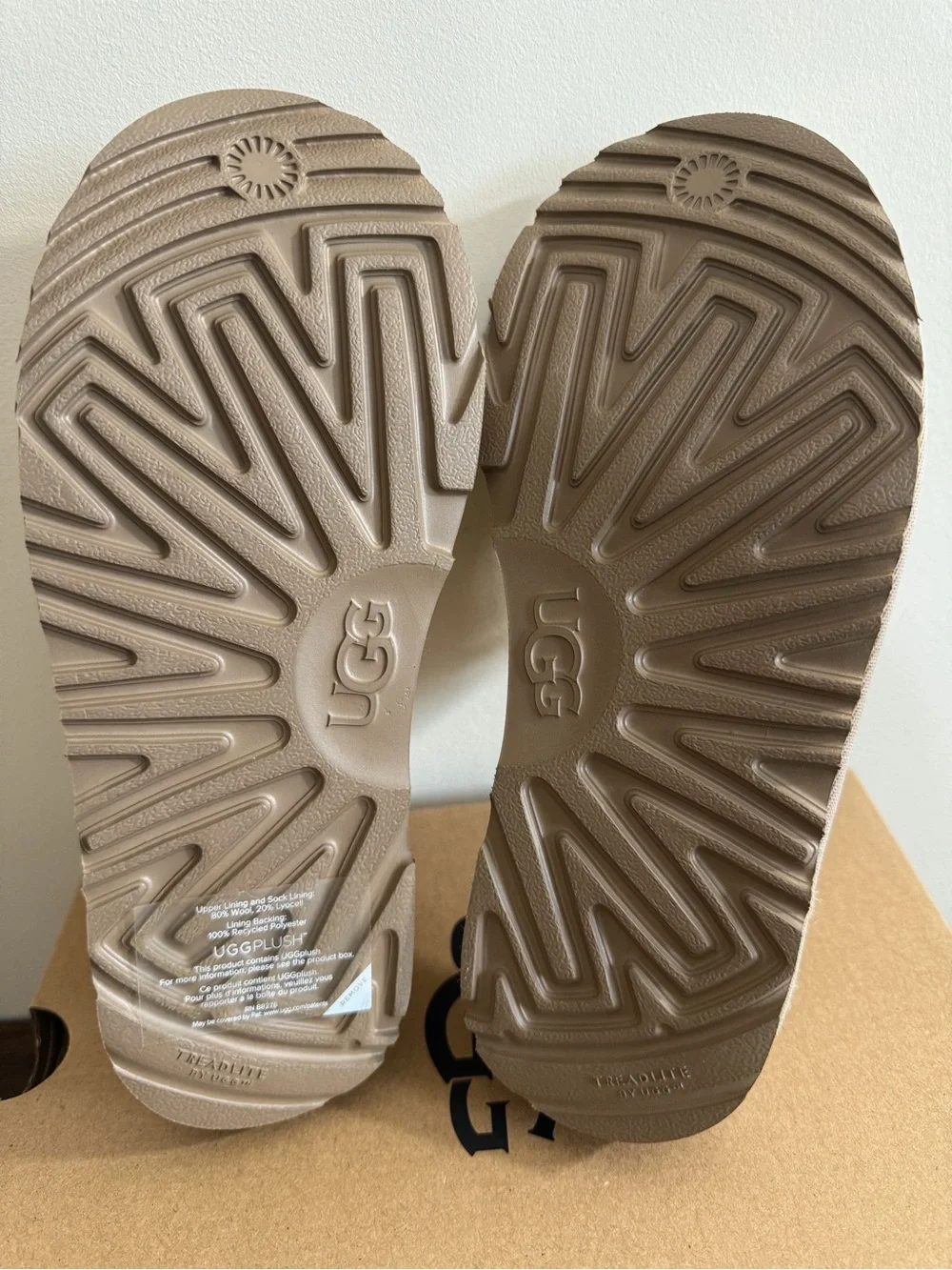UGG Keegan Chestnut Suede Shearling Slide Slippers Kids Size 12 Cozy Comfort